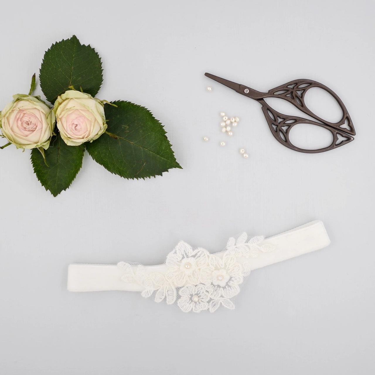 The Wedding Garter Tradition: What's It All About and How to Choose On–  Armoniia