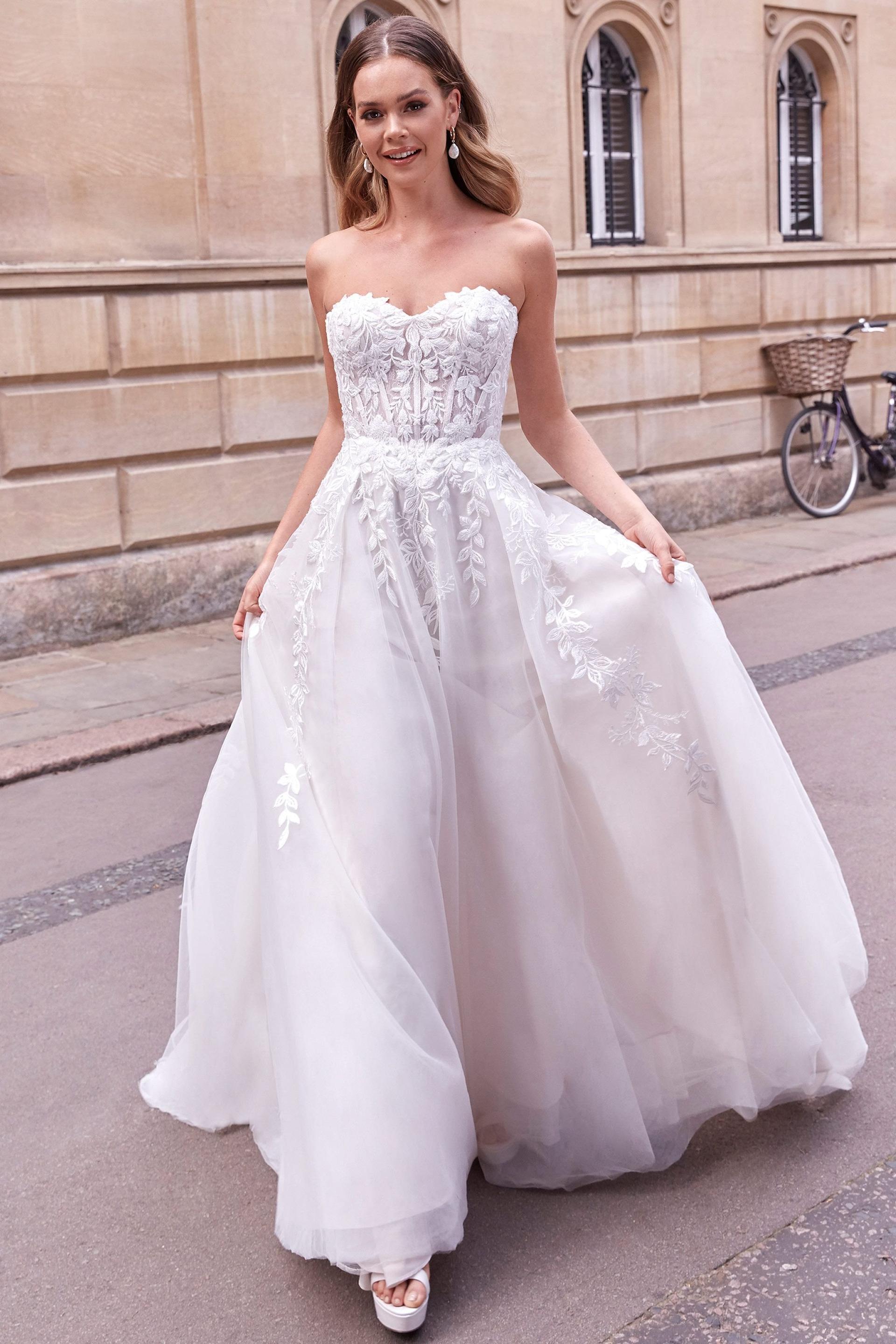 The 27 Best Wedding Dress Shops In London 2022 - Hitched.co.uk