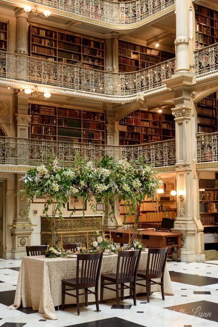 Glamorous small wedding setting