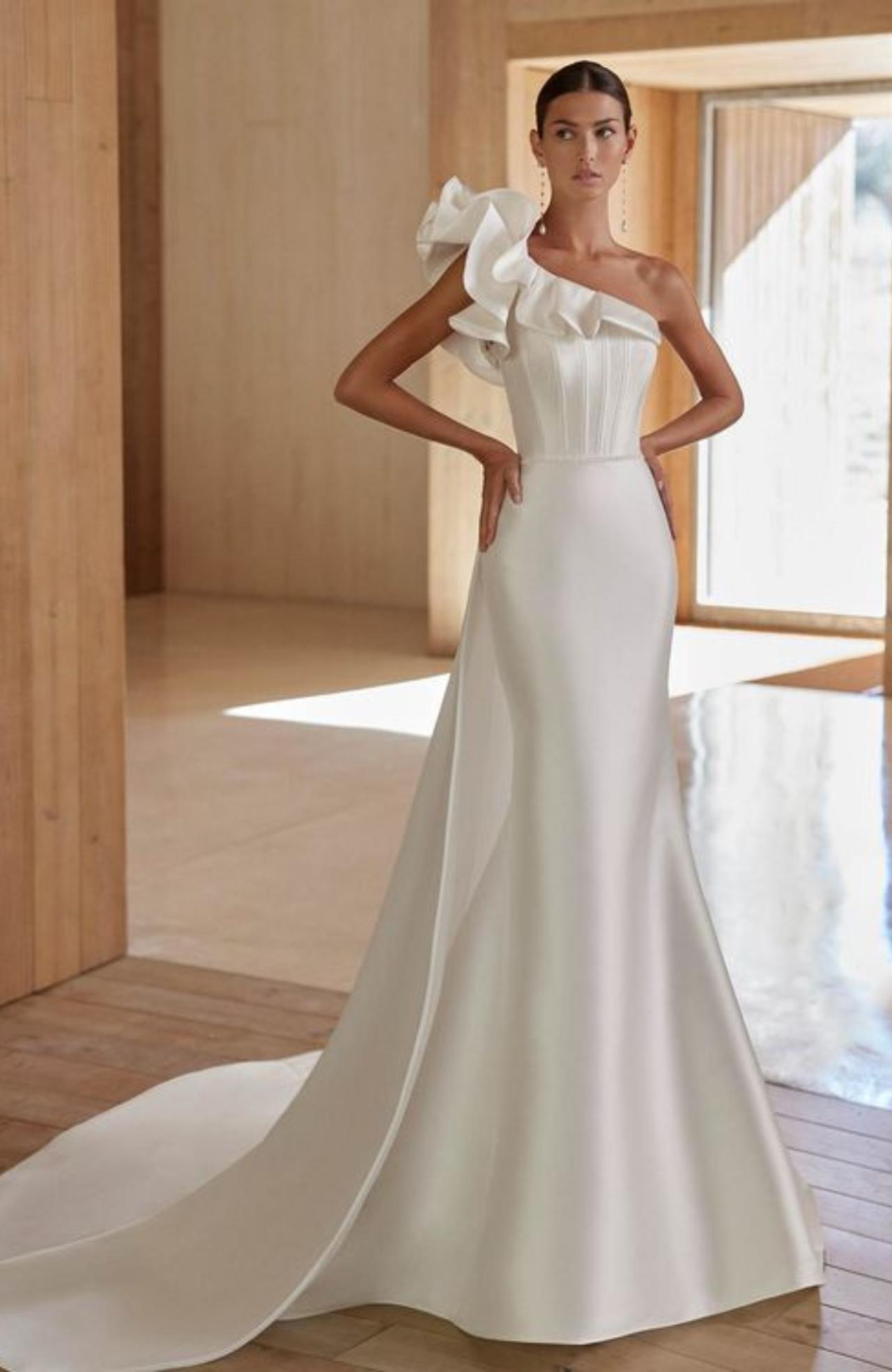 One shoulder wedding dress