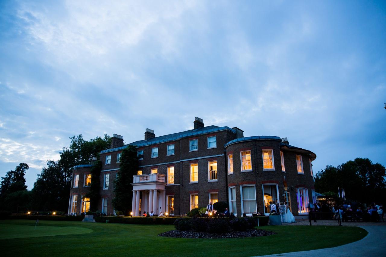 Emily and Daniel - Buckinghamshire Golf Club Real Wedding