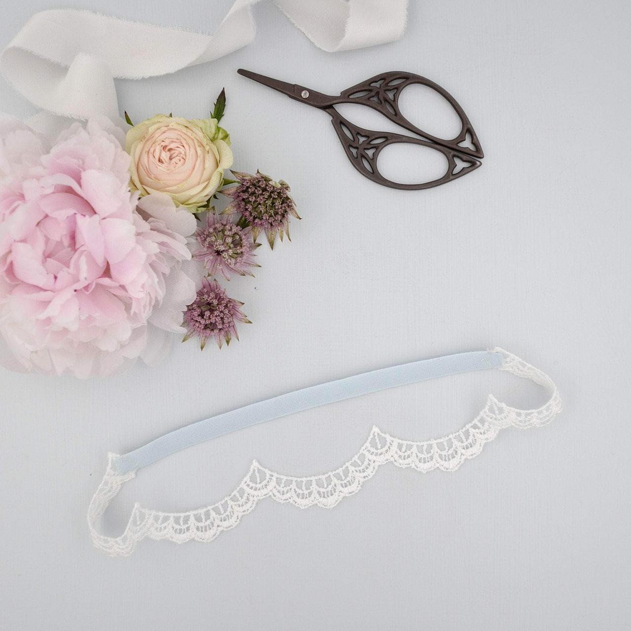 How to Choose a Wedding Garter  Britten Wedding Veils & Accessories