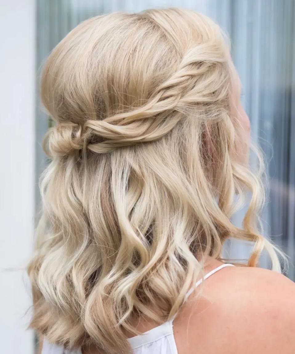 27 Gorgeous Formal Half Updos You'll Fall In Love With