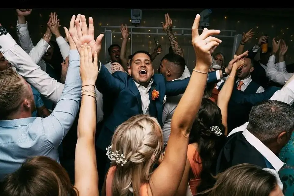 Every Wedding Playlist You'll Ever Need - Chicago Style Weddings