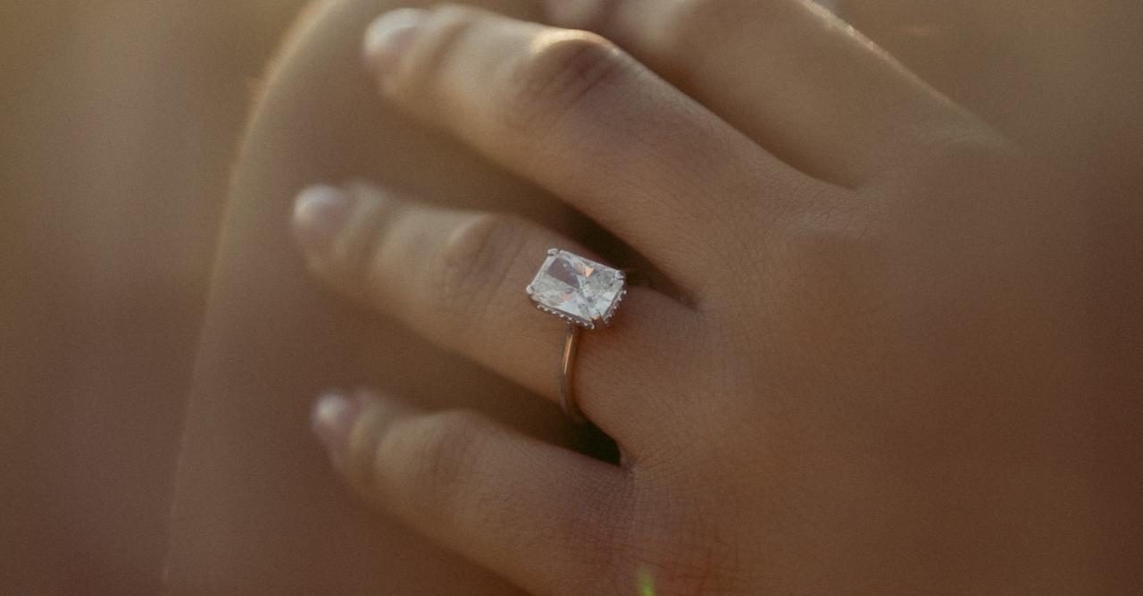 How many paychecks should hot sale an engagement ring cost