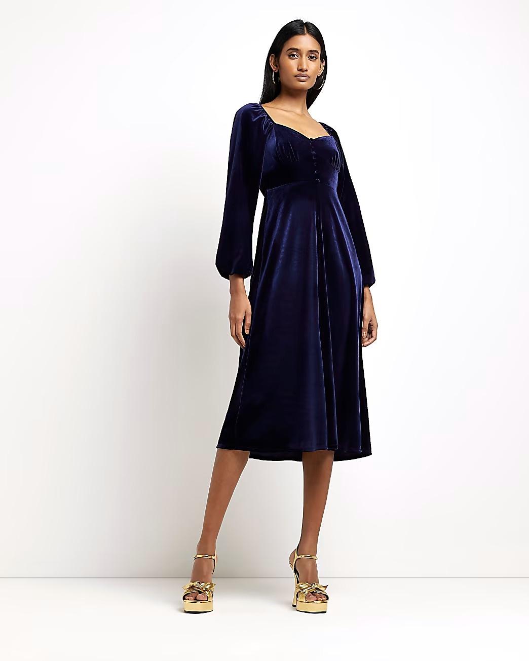 40 Chic Winter Wedding Guest Dresses for Every Budget - hitched.co.uk ...