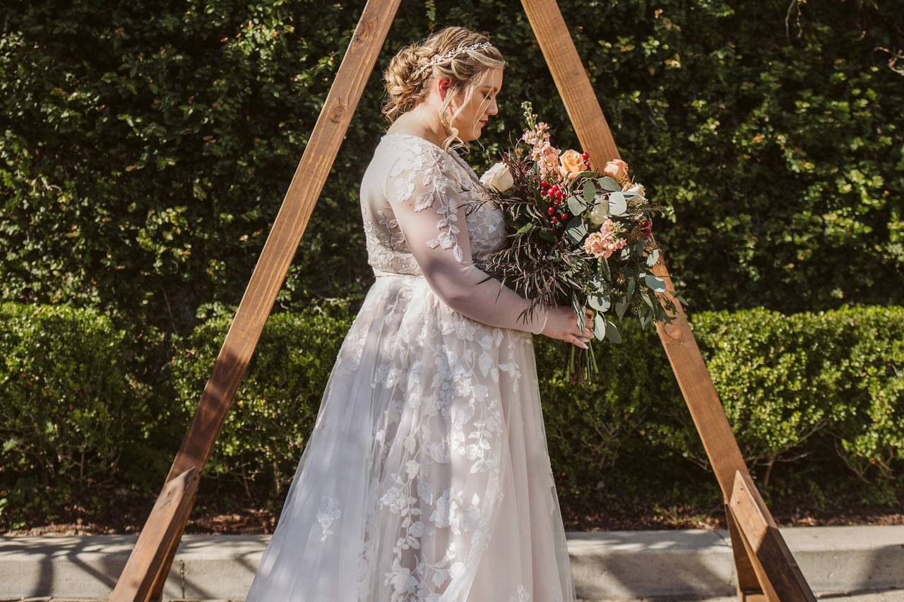 9 Important Plus Size Wedding Dress Shopping - hitched.co.uk - hitched.co.uk