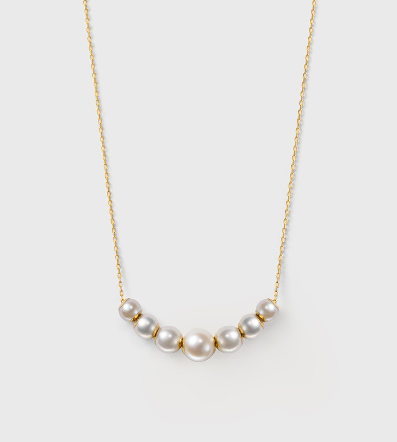 pearl necklace from Gingiberi anniversary gift