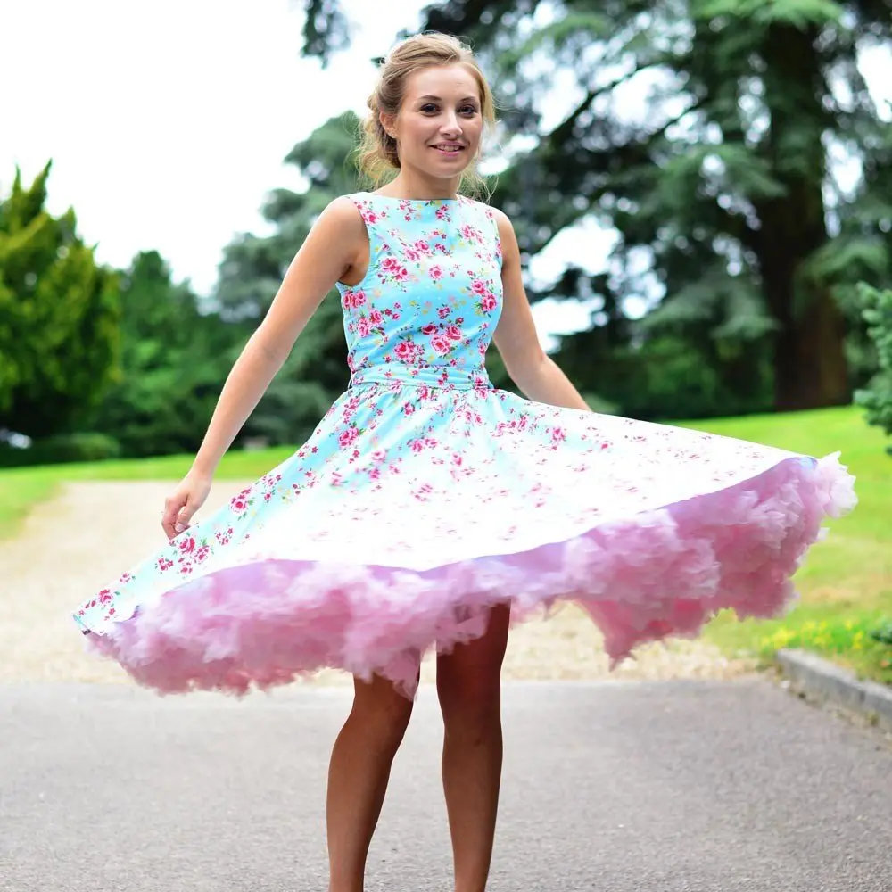 british-retro-bridesmaid-dresses-2