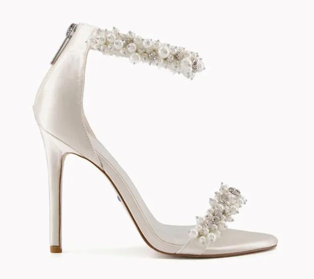 Silk Fashion Stiletto High Heels Elegant Wedding Metal Flowers Pump Sh –  TulleLux Bridal Crowns & Accessories