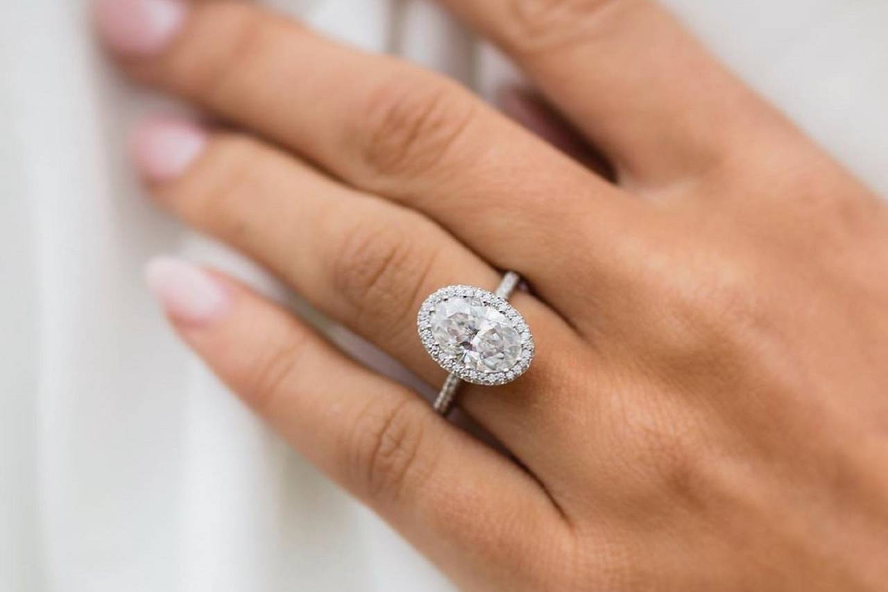 onlineshop wholesale 1.39 Ct Yellow Solitaire White Diamond Halo Engagement  Ring Beautiful Elegant | kancelariapiechaczek.pl