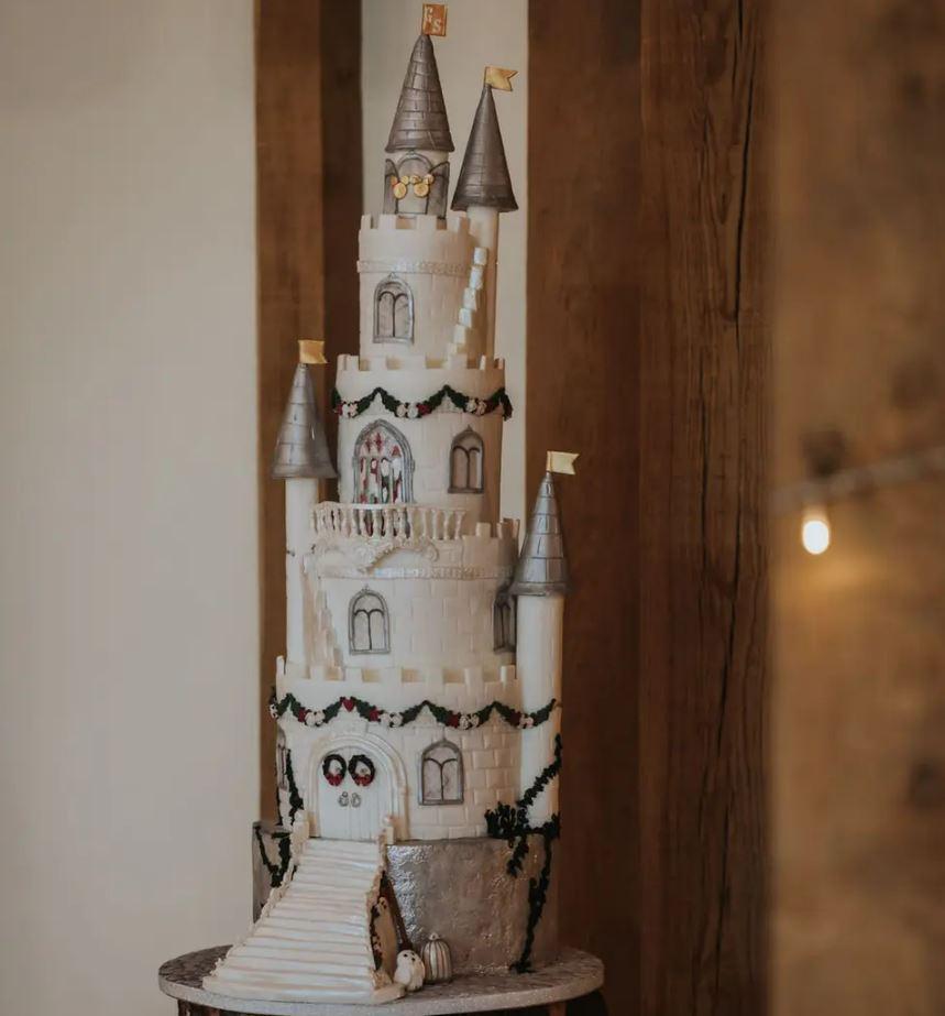 Harry Potter themed Disney wedding cake