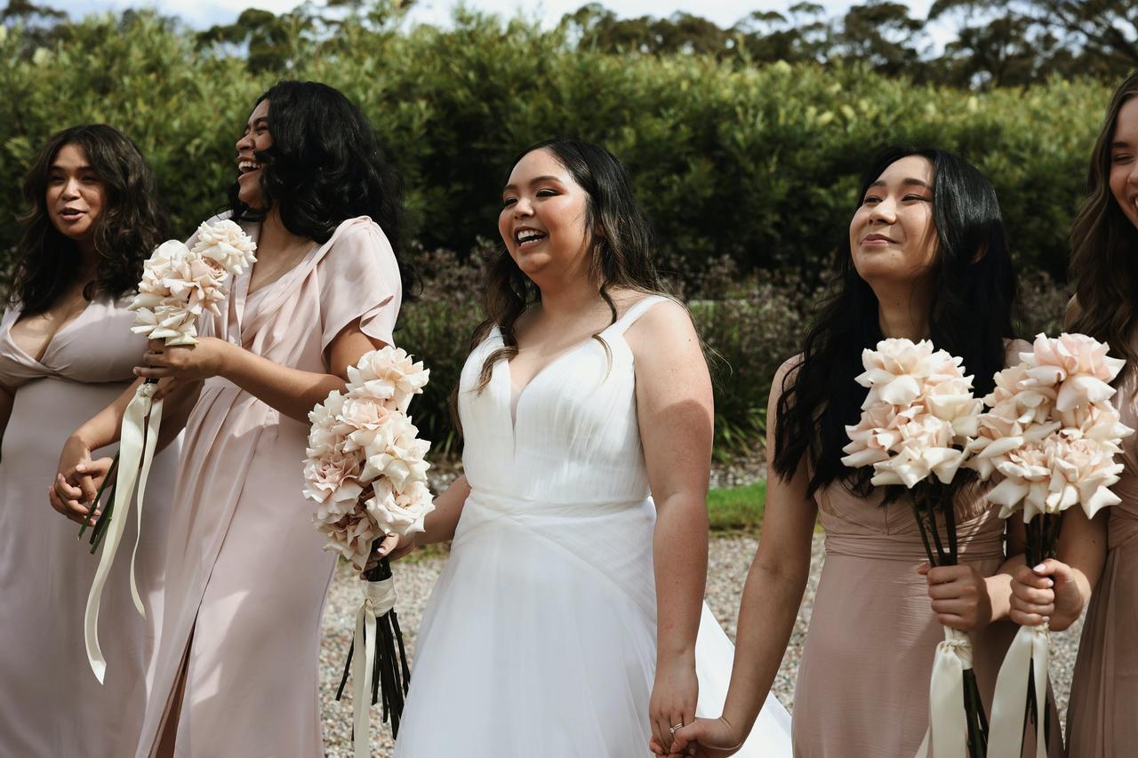 Bridesmaid hates hot sale bride