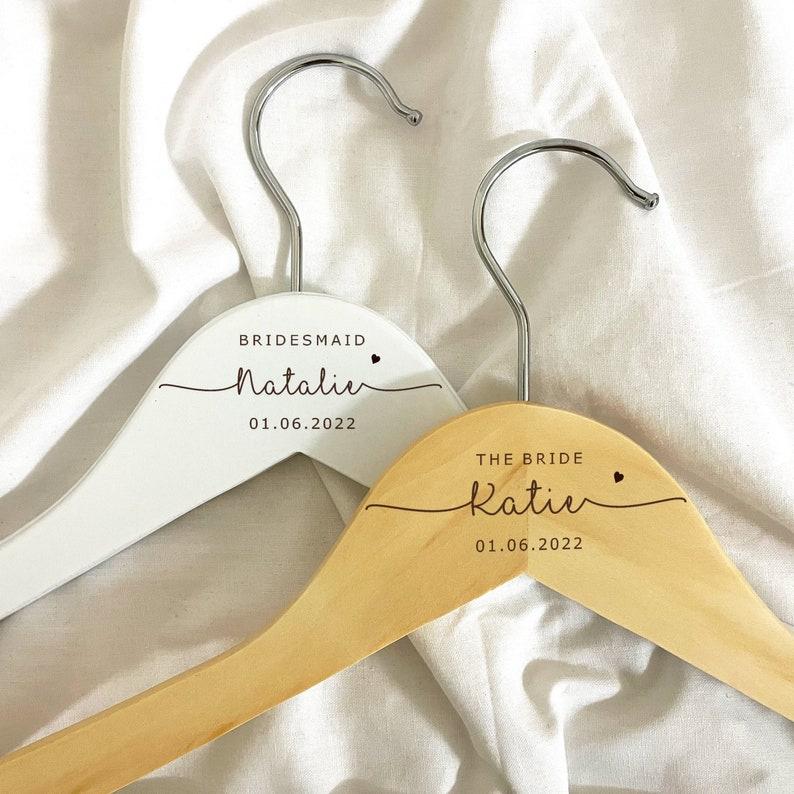 1 Engraved Wedding Dress Hanger in Wood or White Bridal Hanger Personalised 