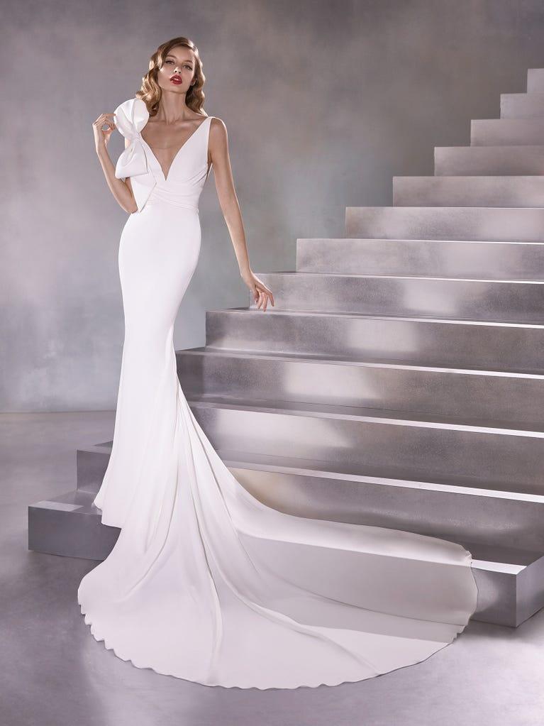 Elizabeth Passion - The most beautiful wedding dresses 2023