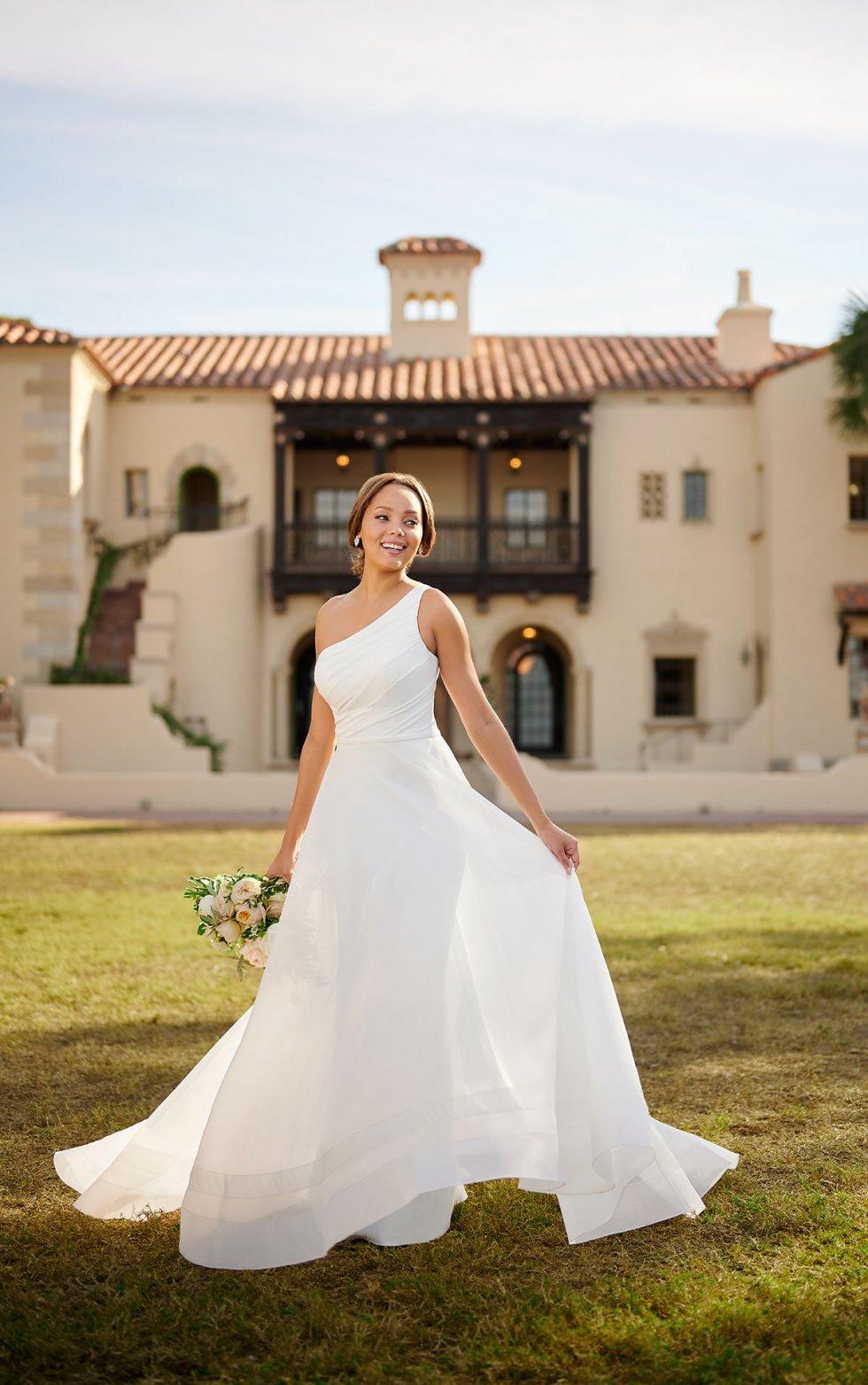 Corset Bodice & Glitter Tulle Midi Wedding Dress in White – Chi