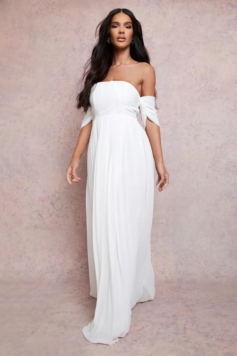 30 Best White Bridesmaid Dresses 2022 ...