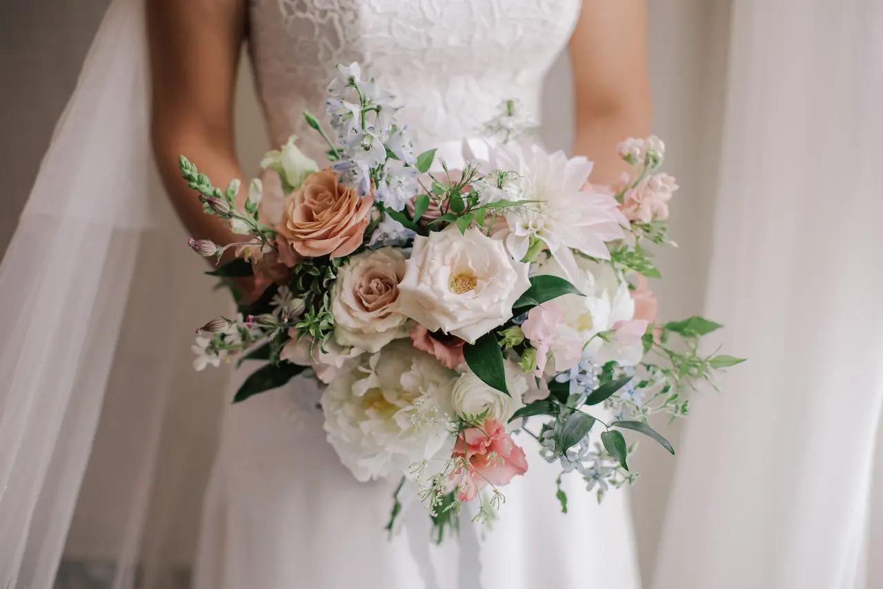 Best flowers for shop a bridal bouquet