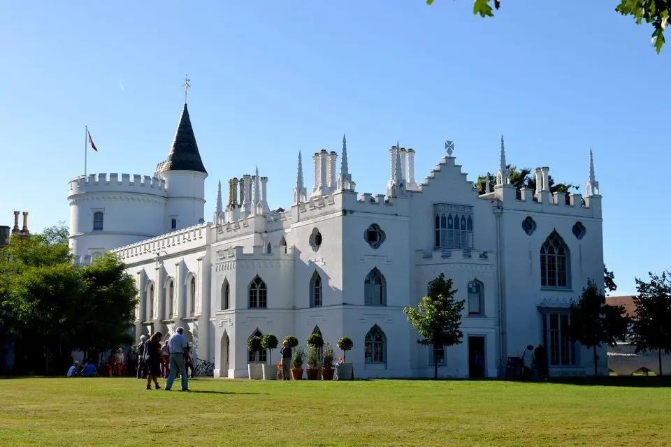 Gothic structured wedding venue
