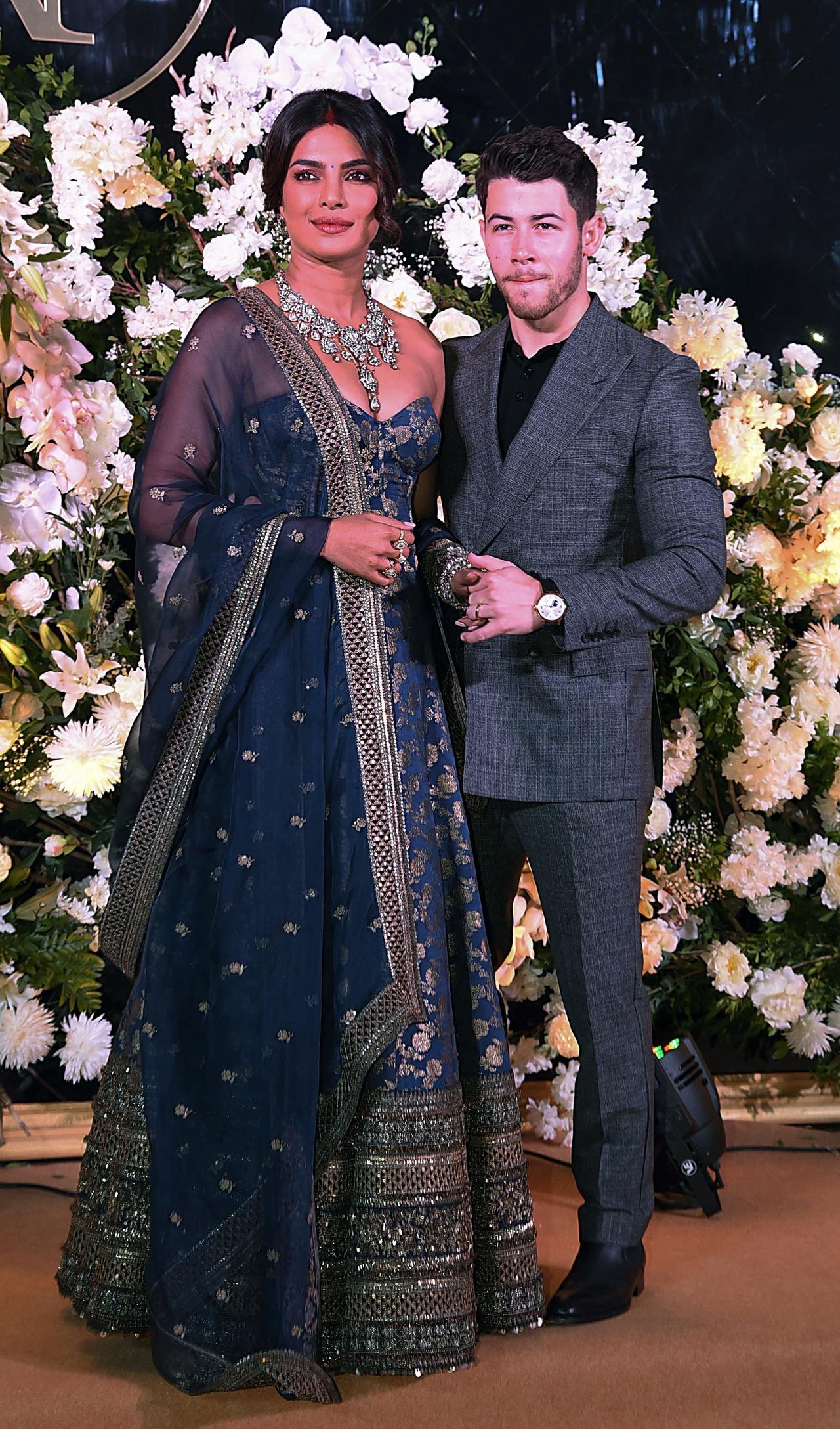 Mrg reception dress sales