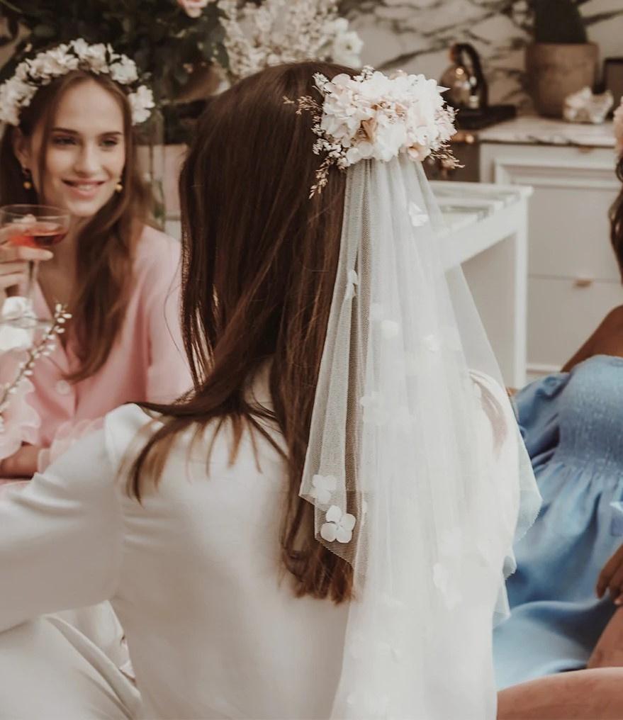 ATHENA | Wedding veil with flowers