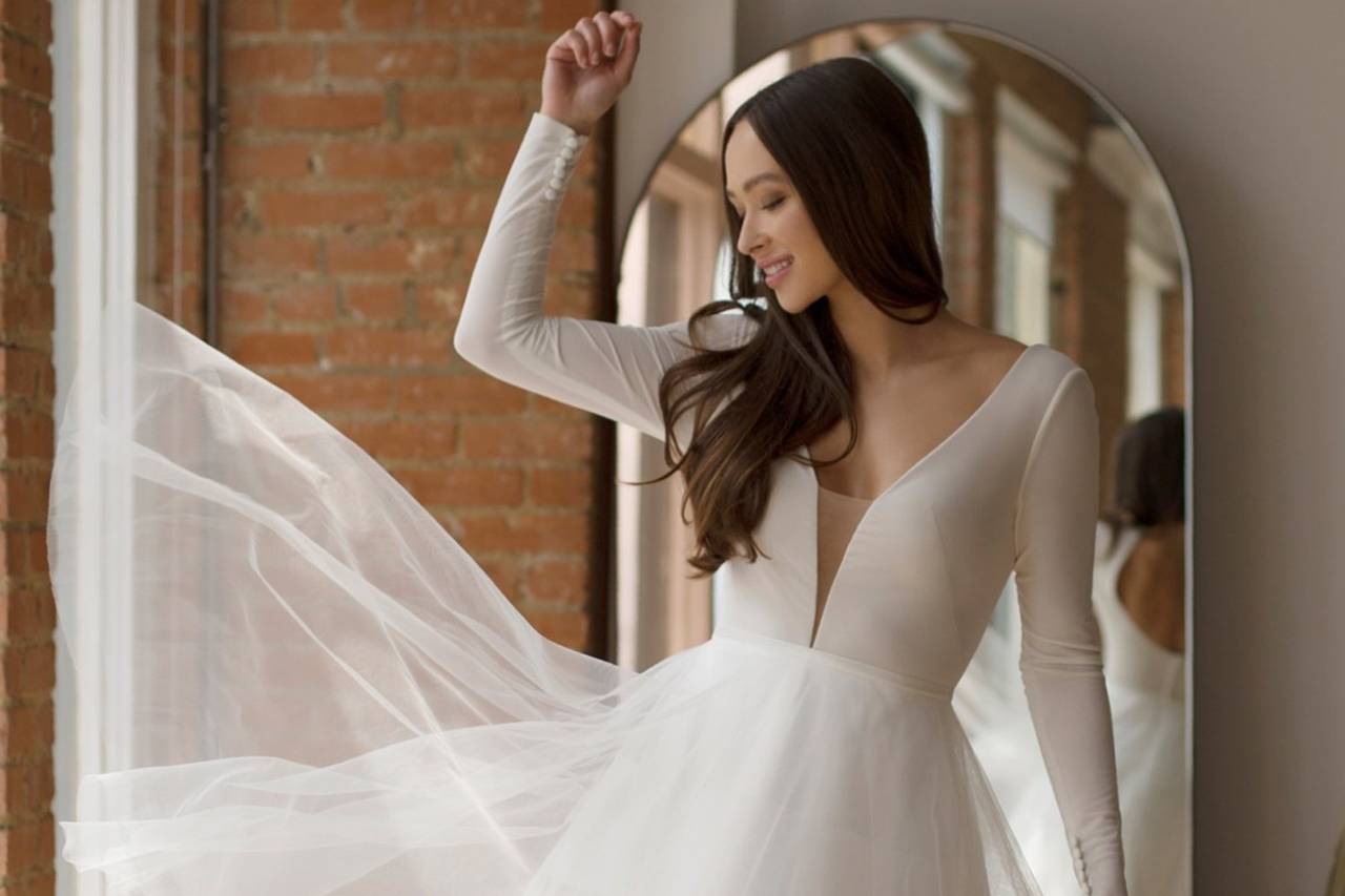 3 Simple Undergarments You Need For Your Wedding Dress - Fashion