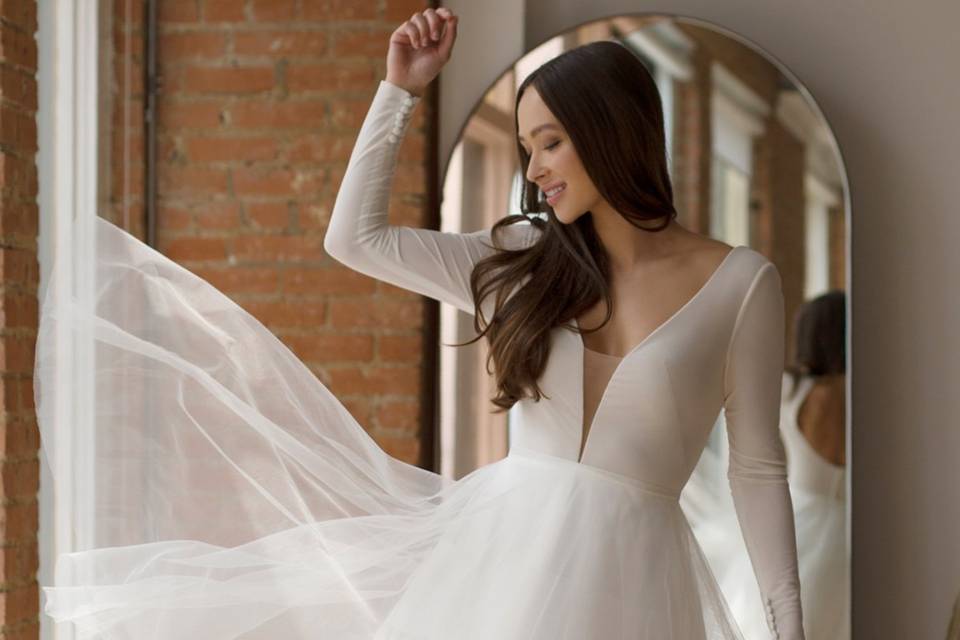 Satin Wedding Dress Sentea with Front Slit – Olivia Bottega