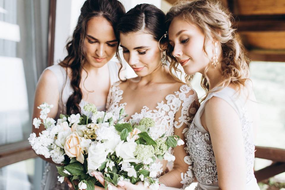 15 Things Your Bridesmaid Wants You to Know