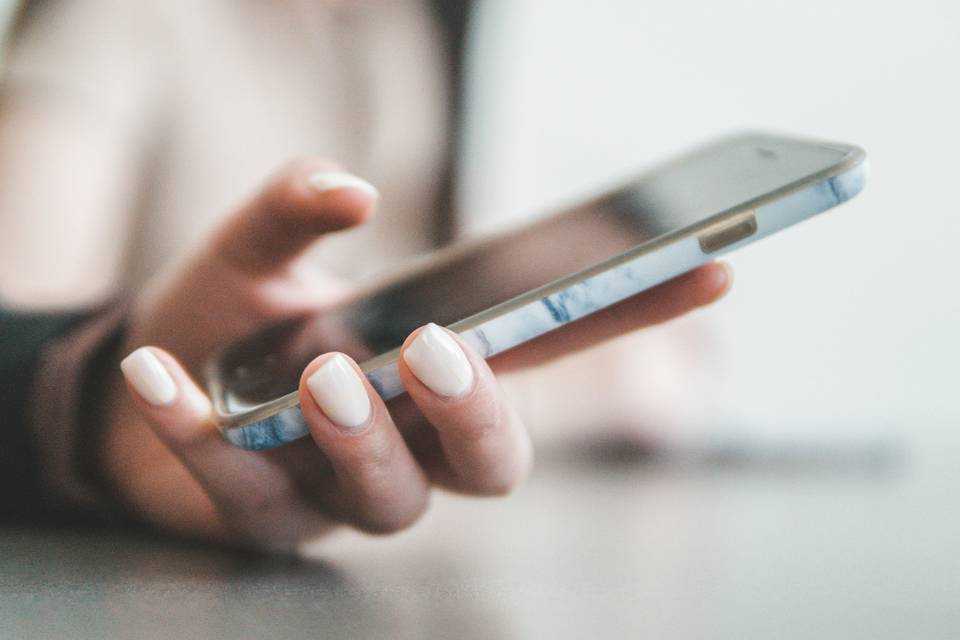 Hottest Sexting Ideas: 75 Flirtatious Messages & Best Sexy Things to Say