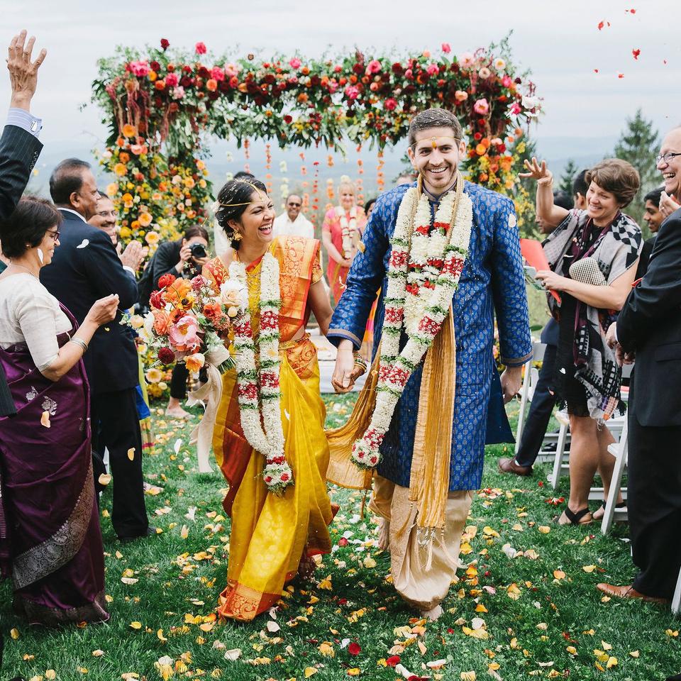 what-to-expect-at-an-indian-wedding-the-ceremony-and-traditions