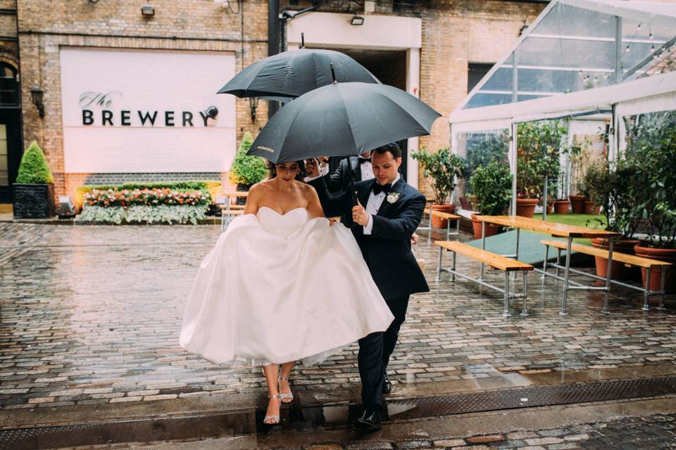 A Tuscany-Inspired, Jewish Wedding at The Brewery, London, with a Pronovias Dress