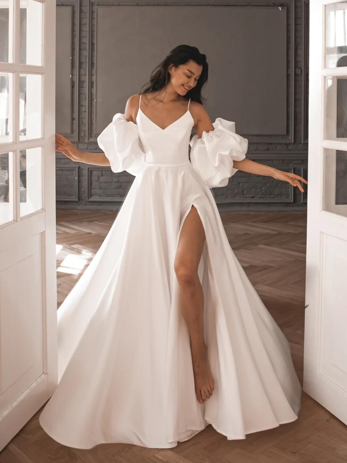 23 of the Most Beautiful Corset & Corset Back Wedding Dresses - hitched 23 of the Most Beautiful Corset & Corset Back Wedding Dresses - hitched