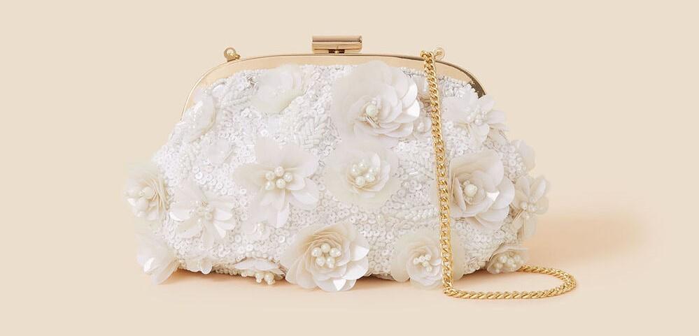 How to Choose a Clutch Bag for Your Traditional Wedding ⋆ Gabino Bags