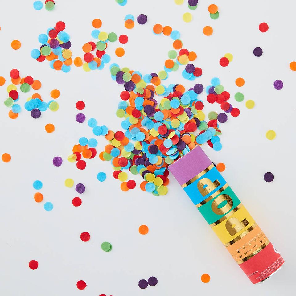 Wedding Confetti: Can You Throw it, How Much to Buy & More - hitched.co.uk