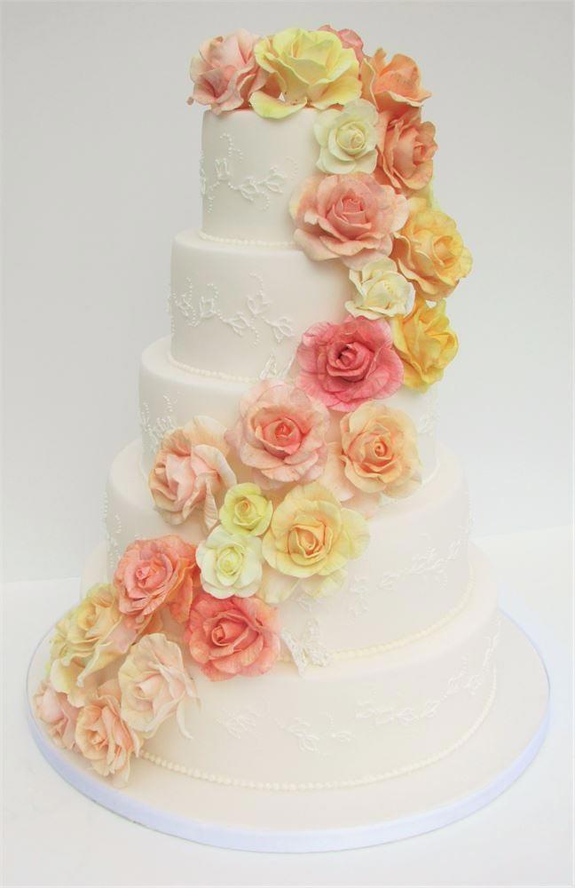 Stunning Floral Wedding Cakes - hitched.co.uk - hitched.co.uk