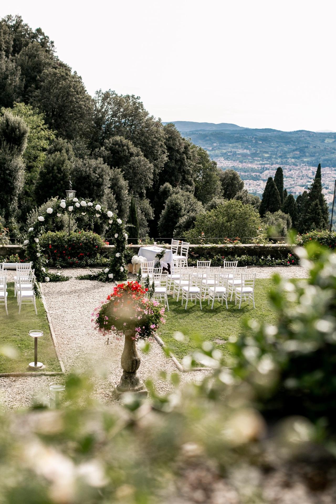 A Glamorous Fairytale Italian Wedding at the Belmond Villa San