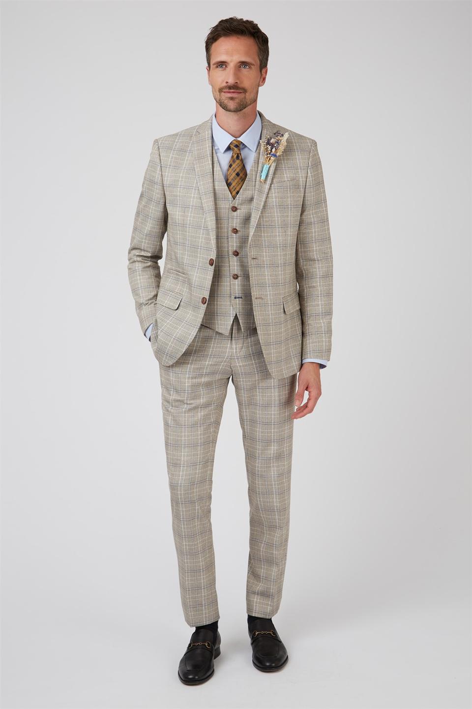 21 Rustic Wedding Suits for Relaxed Celebrations - hitched.co.uk ...