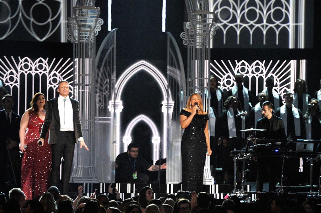 Queen Latifah on stage with Macklemore at the 2014 Grammy awards singing together
