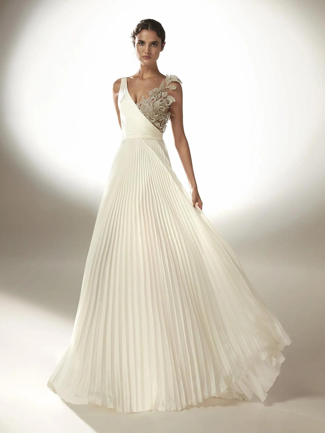 Top 134+ special wedding gowns best - camera.edu.vn