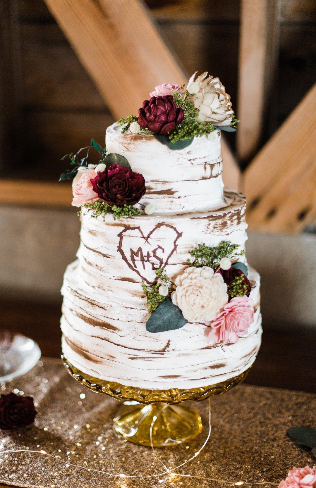 84449 Rustic Wedding Cake With Birch Effect 