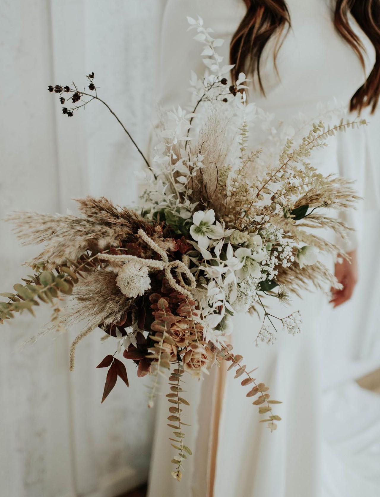 Boho Style Fresh Dry Flower Arrangement Bouquet Wedding -   Boho  wedding centerpieces, Wedding centerpieces, Dried flower arrangements