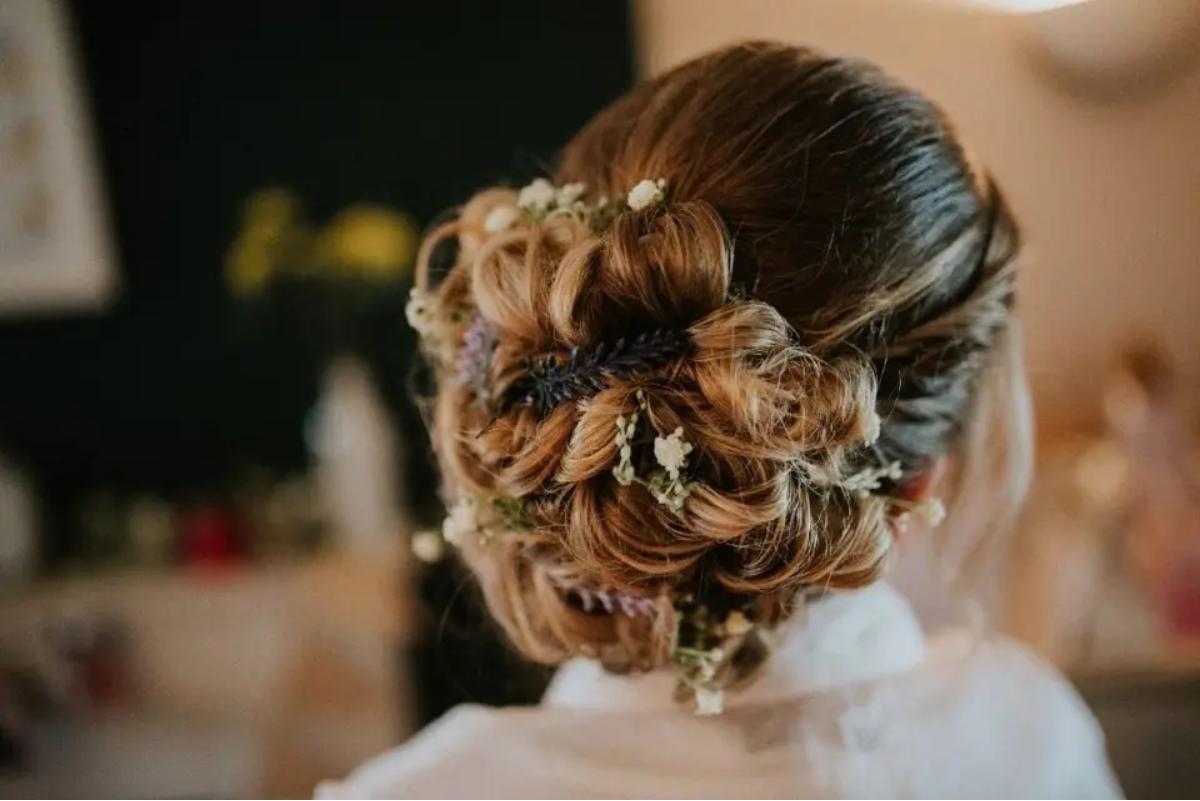 Trending Wedding Hairstyles for long, short & medium haired brides! | Bridal  Look | Wedding Blog