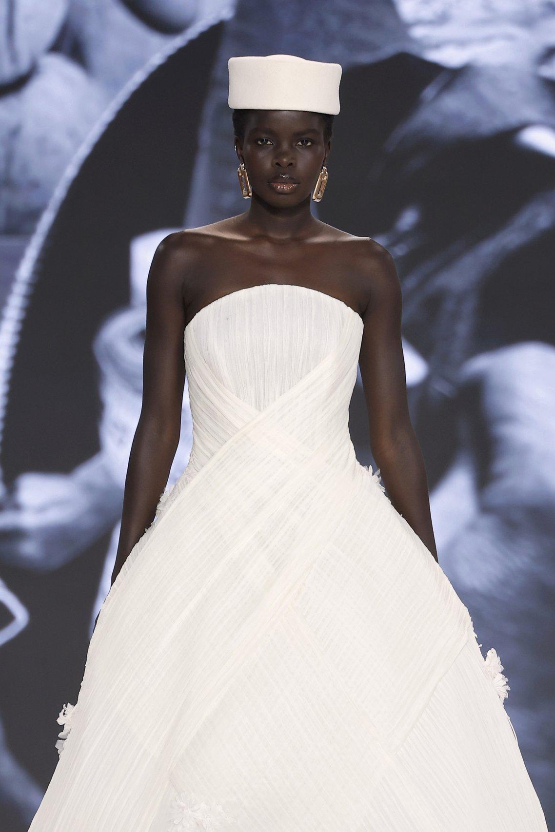 Model wearing a bridal hat for Mariano Moreno at Barcelona Bridal Week 2026