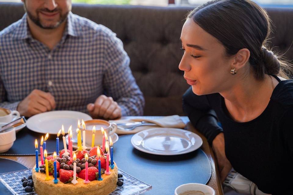 100 Romantic Birthday Wishes For Your Fiancé They'll Never Forget