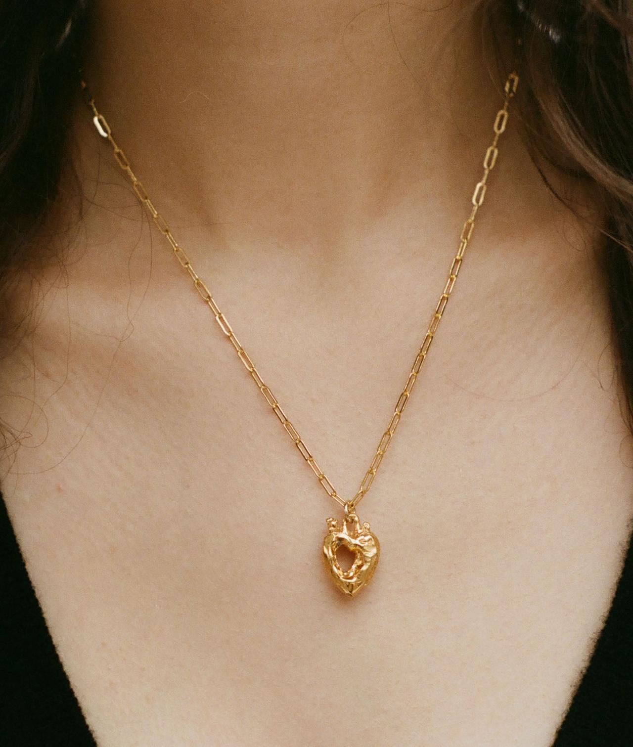 gold heart necklace