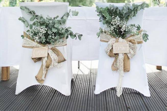 38 Classy Chair Decoration Ideas for Indoor and Outdoor Weddings -  Bellacocosum | Wedding chair decorations, Wedding ceremony chairs, Wedding  ceremony decorations