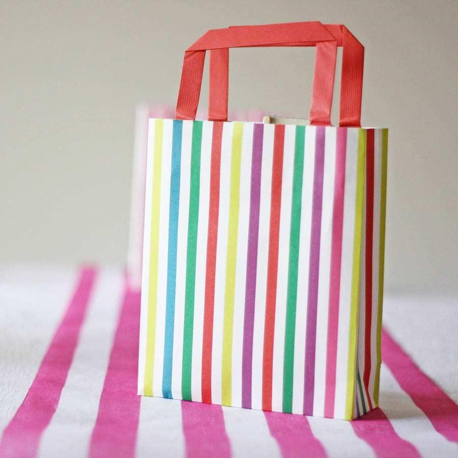 The Ultimate Guide to Wedding Gift Bags - hitched.co.uk