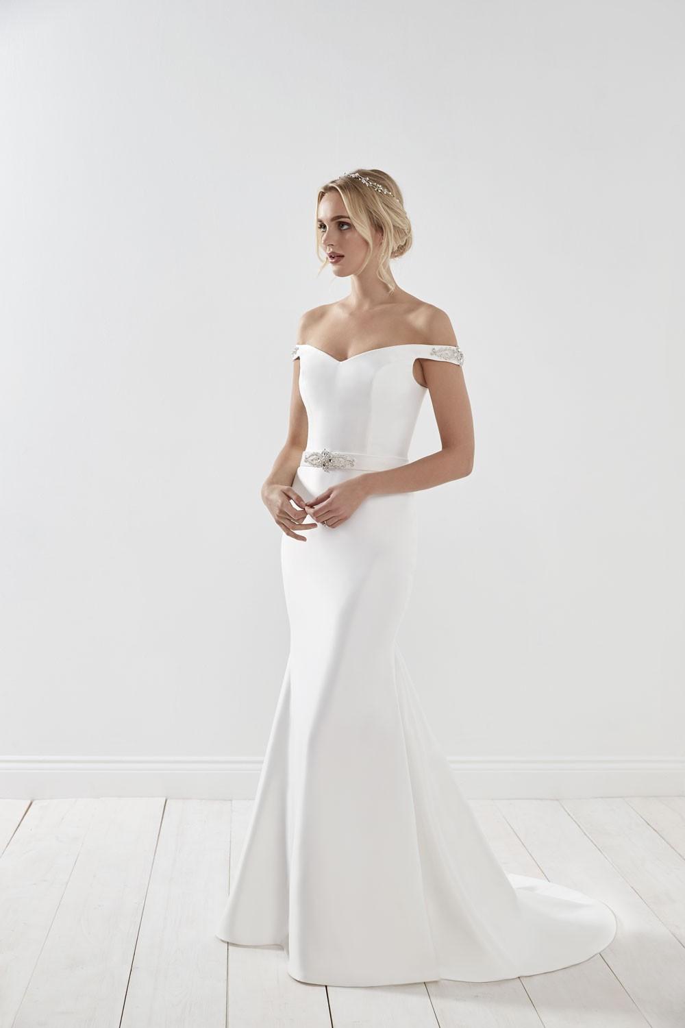 Elegant Wedding Dresses - hitched.co.uk - hitched.co.uk