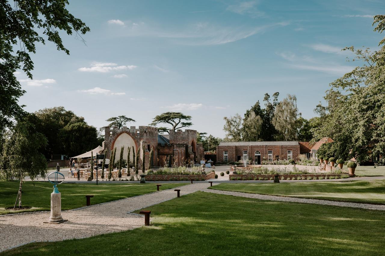 An outdoor view of the Wasing property