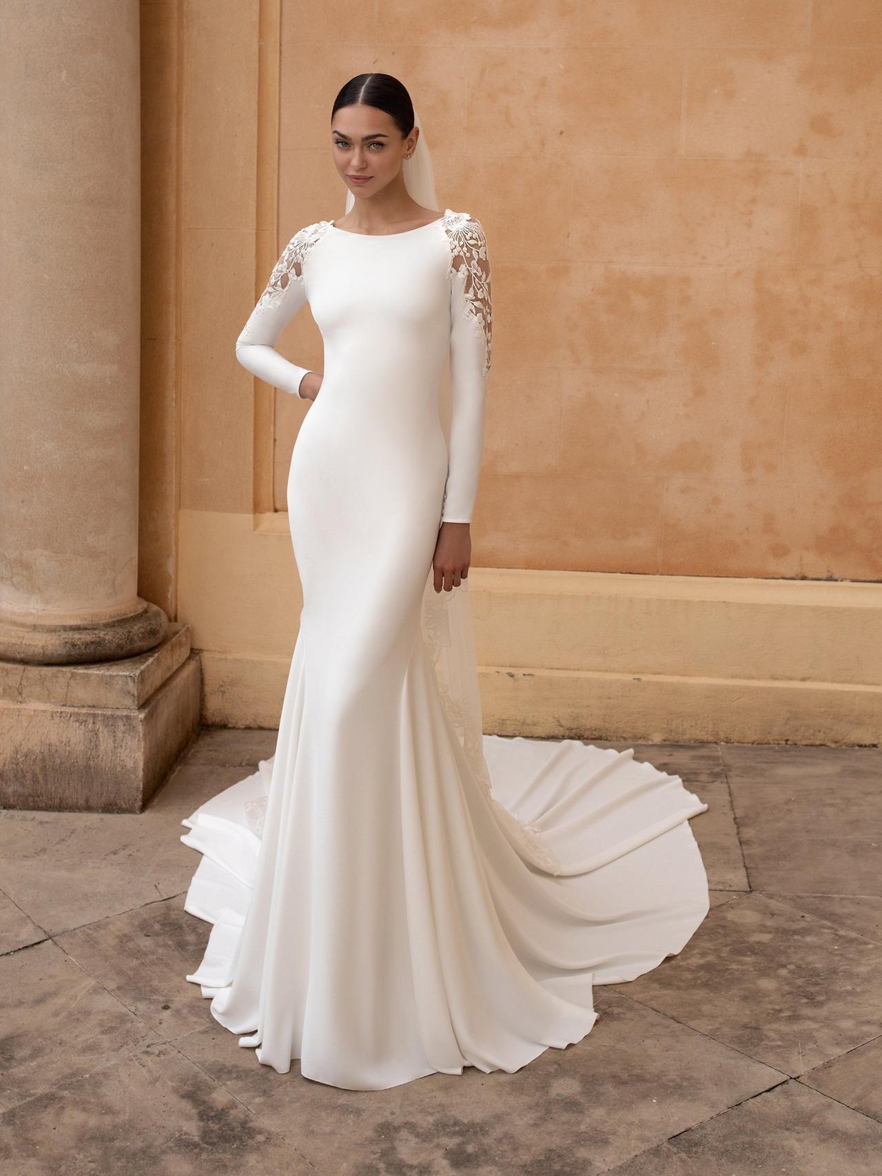 41 Best Winter Wedding Dresses 2021 ...